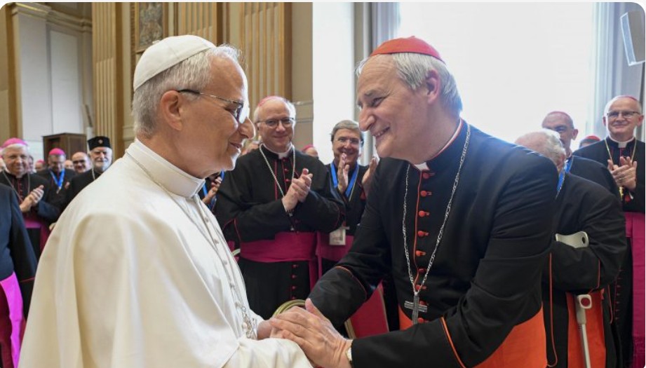 Il Papa sotto attacco